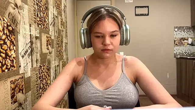 Chat +18 de HellyRay ao vivo