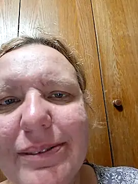 XXX chat uživo modela SonyaMarmeladx
