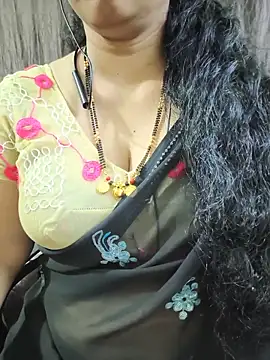 bhuvana_555's Live XXX Chat