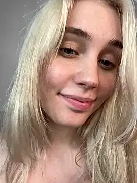 LovelyMiu 现场XXX聊天