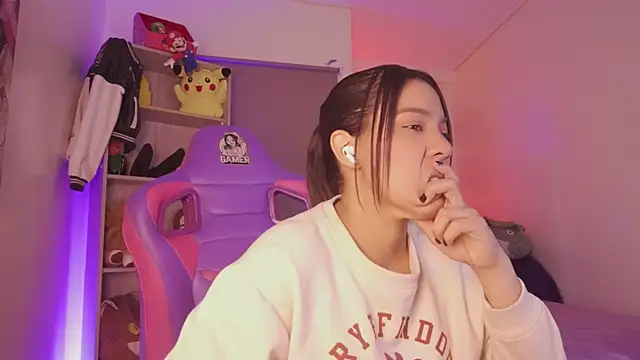 madelyn_rose_'s Live XXX Chat