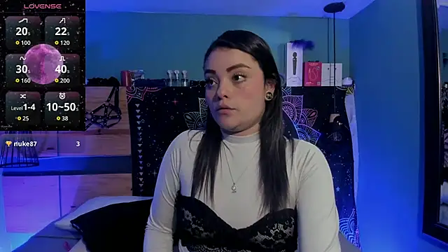Chat XXX en directo de ChloeAllennn