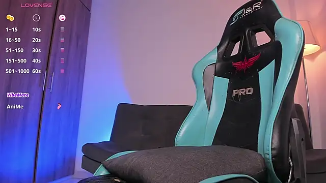 XXX chat uživo modela LeaneSeb