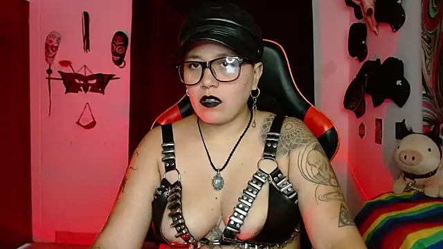Chat XXX en directo de LilithSharon