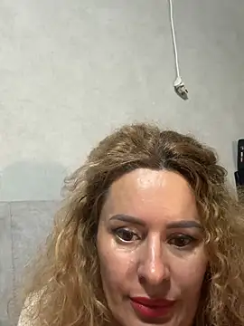 Tania201243 Live XXX-chat