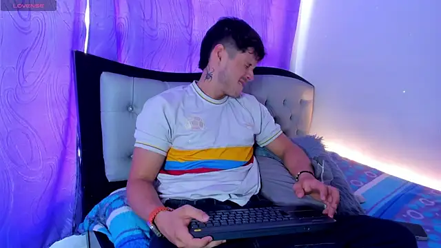 Živý XXX chat johnycooper08