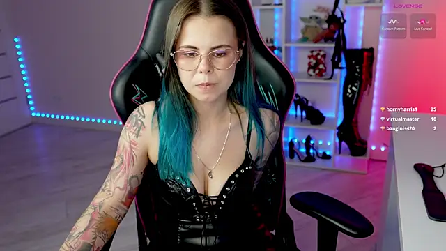 Chat XXX Live QueenAliceX