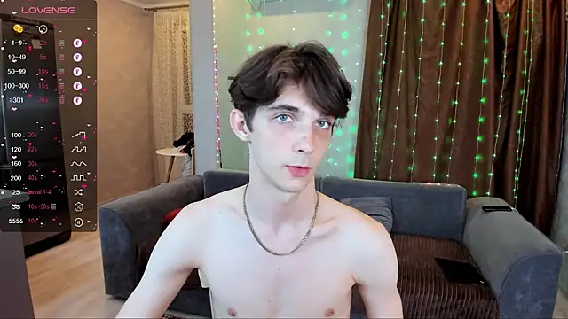 Aaron_Boom's Live XXX Chat