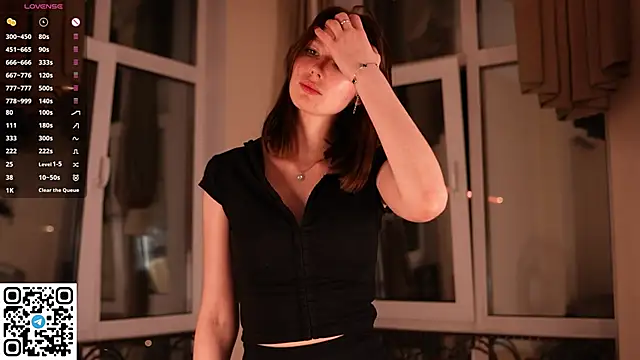 Erosyne live XXX chat