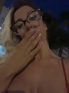 Chat XXX en directo de NikytaX