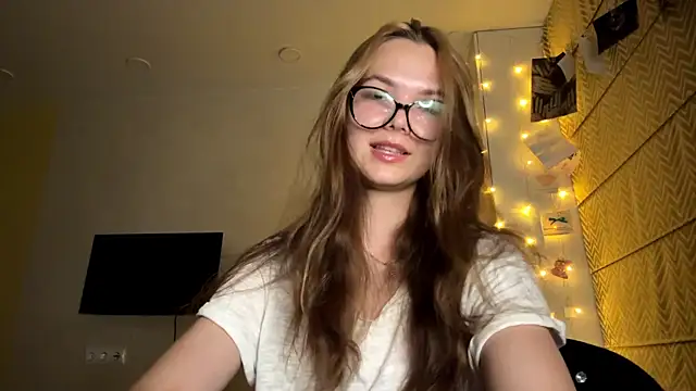 AvrilGillig's Live XXX Chat