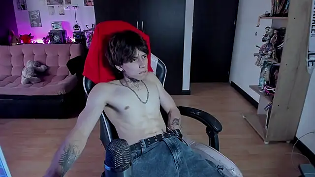 xIce_Boy Adlı Modelin Canlı XXX Sohbeti