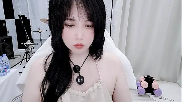 Evangelin-e Live XXX-Chat
