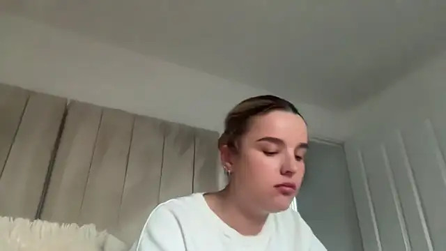 maisiesmithx Adlı Modelin Canlı XXX Sohbeti