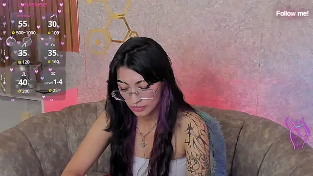 Chatroom XXX en direct de mia_smoke_