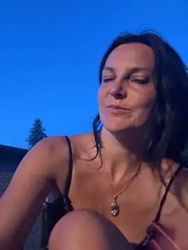 -OLYA- Adlı Modelin Canlı XXX Sohbeti