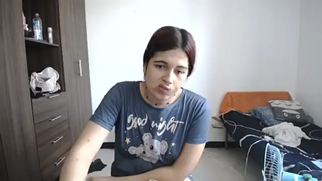 Chat +18 de Mirage_Sertori ao vivo