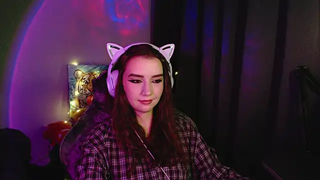 Chat +18 de Celia_Sensual_ ao vivo