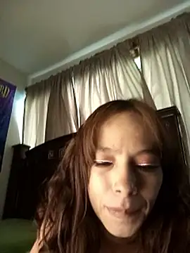 Czat XXX na żywo – MINI_Petite