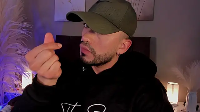 Онлайн чат XXX Alexander_Diazz