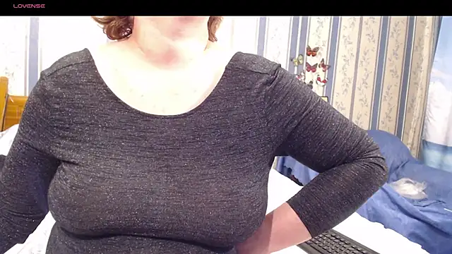 AMARILLIS live XXX chat