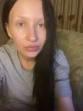 Starry_Siren Adlı Modelin Canlı XXX Sohbeti