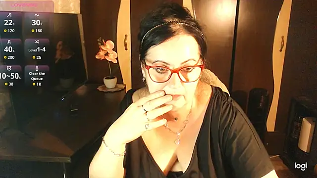 exiMIlf's Live XXX Chat