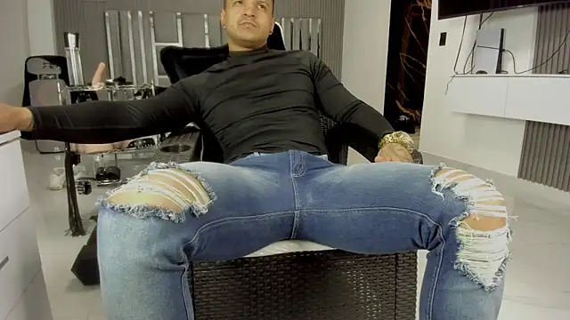 master_leather – Naživo XXX chat