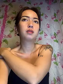 XXnaughty_08XX Adlı Modelin Canlı XXX Sohbeti