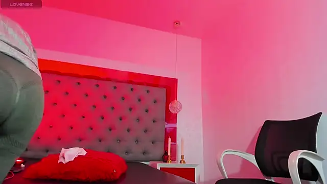 MirandaSould live XXX chat