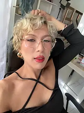 Chatroom XXX en direct de conny_latina