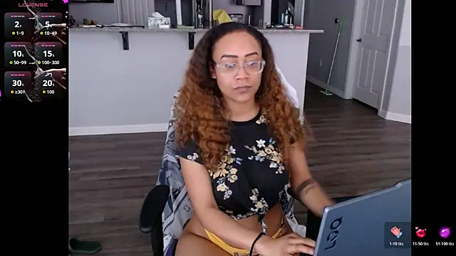 ReeseZen Chat XXX in diretta