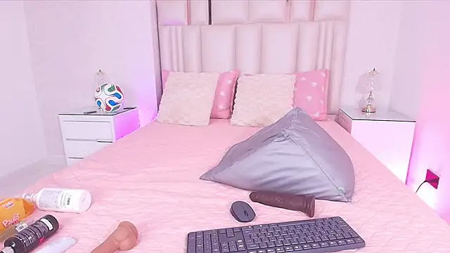 alanarose18's Live XXX Chat