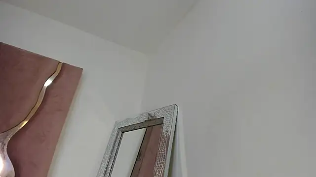 MilaDivine – Naživo XXX chat