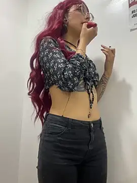 MeraSecretXXX's Live XXX Chat