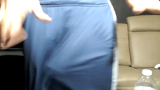 แชท XXX สดของ ThickD2C