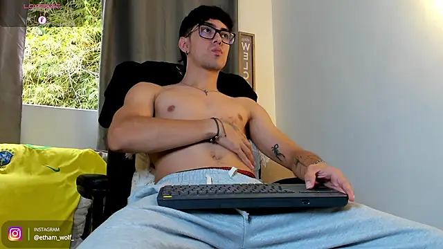etham_wolf1 Webcam Show
