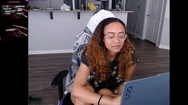 ReeseZen Live XXX-Chat