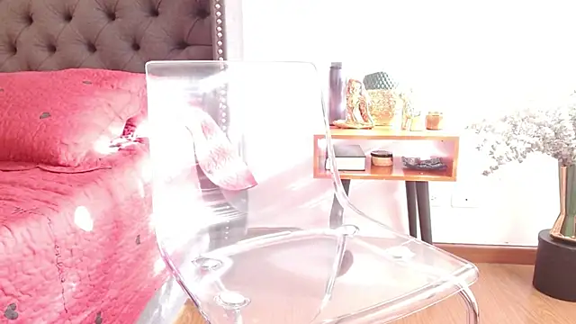 Valentina-Ferrer Live XXX Chat