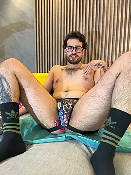 צ'אט XXX בשידור חי של Adrian_SITH