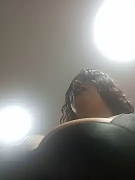 Chatroom XXX en direct de MariaGaitan