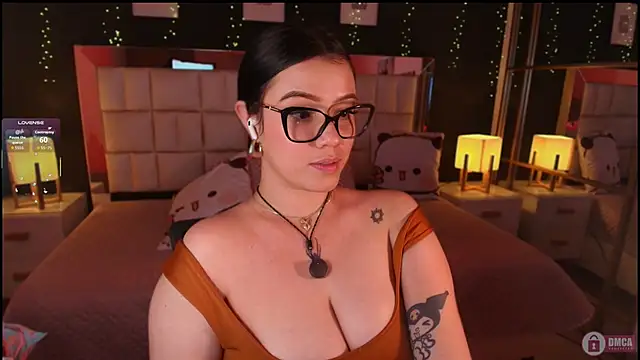 دردشة emmy_wattsoon الجنسية المباشرة