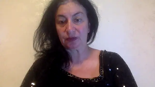 Lizzaa80 webcam show