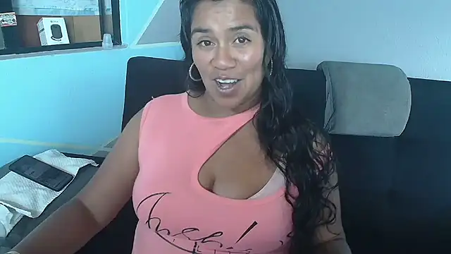 saggil23's Live XXX Chat