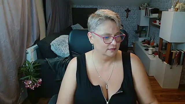 bigtits4you's Live XXX Chat