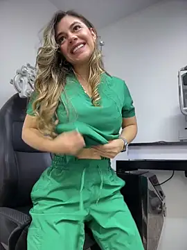 Chat +18 de alicee16 ao vivo