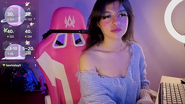 Chatroom XXX en direct de larah_uwu