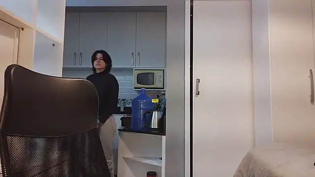 Онлайн чат XXX kyslrana