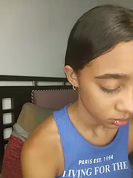 Živý XXX chat Zoe_Sweett18