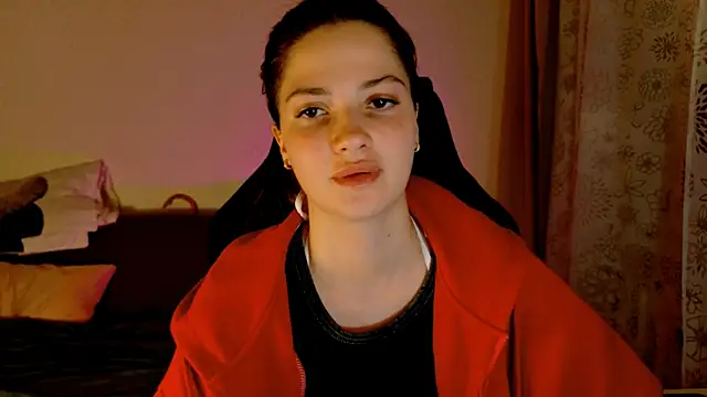 Chat XXX en directo de KiraVair